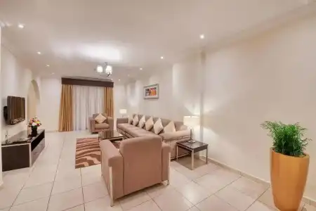 Pearl Marina Apartments LLC - 57