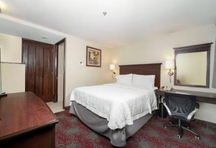 Hampton Inn & Suites by Hilton Mexico City - Centro Historico - 34