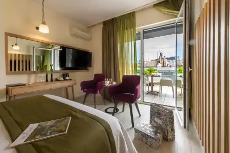 Polis Grand - 66