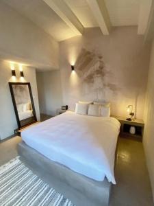 Casa Nostra Luxury Suites - 47