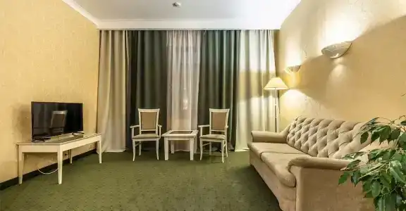 Suleiman Palace - 100