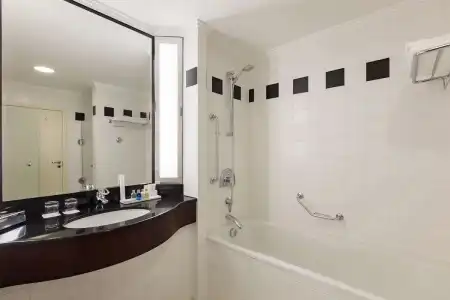 Radisson Blu Carlton Bratislava - 24