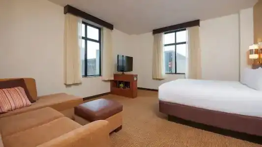 Hyatt Place Des Moines/Downtown - 23