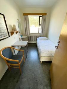 Kverna Guesthouse - 13