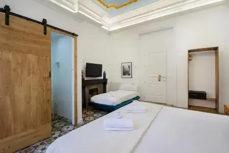Hostal Girona - 10