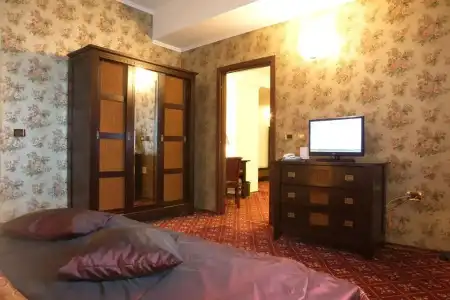 Phoenicia Grand - 65