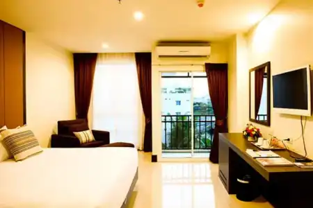 Crystal Suites Suvarnabhumi Airport - 35
