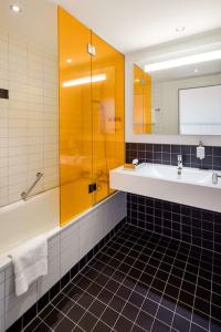 Park Inn by Radisson - 51