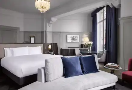 The Trafalgar St. James London, Curio Collection by Hilton - 83