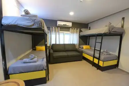 Amdar & Hostel - 68