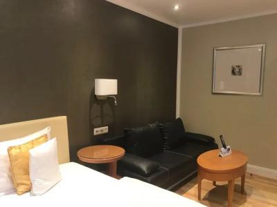 Hotel-Restaurant Barbarossahof - 108