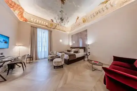 Martius Private Suites - 57