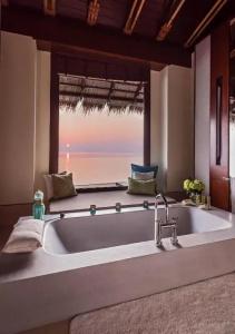 One&Only Reethi Rah Resort - 44