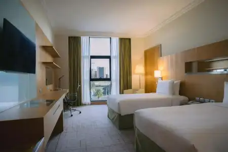 Holiday Inn Abu Dhabi by IHG - 2