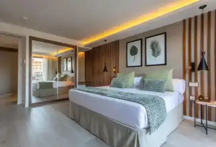 Zafiro Palace - 43