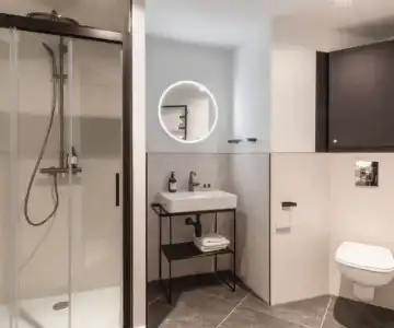 Maisons du Monde & Suites Nantes - 33