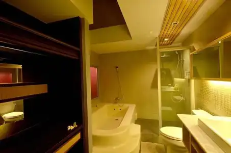 Paragon Inn - 65