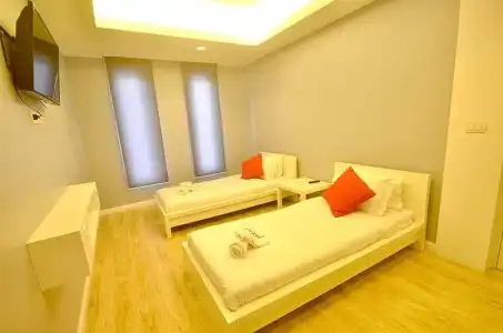 Paragon Inn - 62