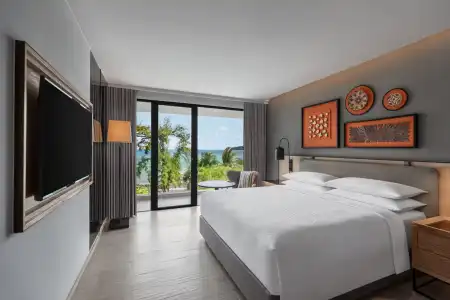 Four Points by Sheraton Phuket Patong Beach Resort - 67