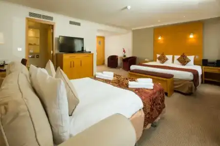 The Park City Grand Plaza Kensington - 68