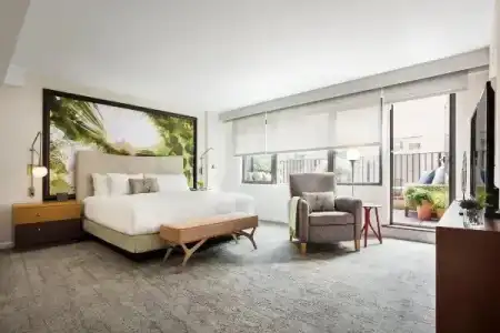 The Gardens Sonesta ES Suites New York - 38