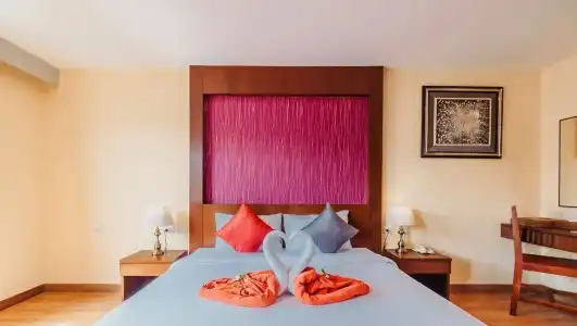 Elite Suites Patong - 38