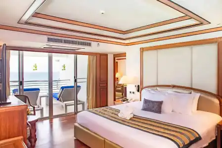 Royal Cliff Beach Pattaya - 38