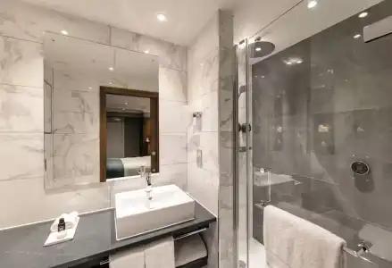 100 Queen's Gate London Kensington, Curio Collection by Hilton - 51