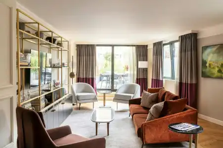 The Guardsman and Residences - 55