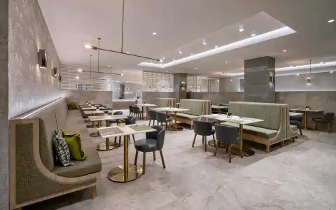Hilton Darwin - 21