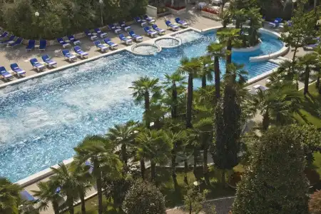ABANO GRAND – Lifestyle Spa & Fine Dining - 30