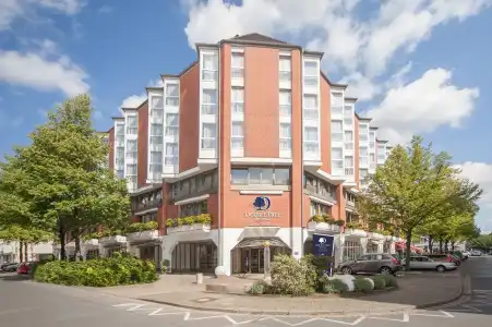 DoubleTree by Hilton Hannover Schweizerhof - 0