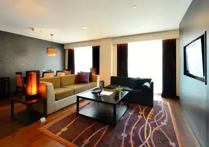 Radisson Suites Bangkok Sukhumvit - 66