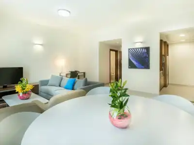 ApartAdagio Abu Dhabi Al Bustan - 38