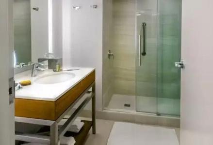 DoubleTree by Hilton Niagara Falls New York - 45