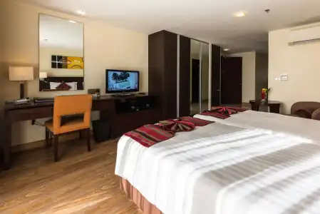 Lohas Residences Sukhumvit - 55