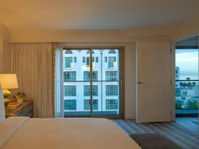 Regent Santa Monica Beach - 62
