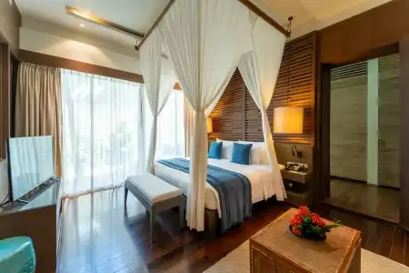 Baan Talay 51 - 48