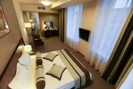 Spa Best Western Russian Manchester - 121