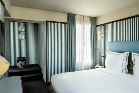 Hôtel du Rond-Point des Champs-Élysées - 50