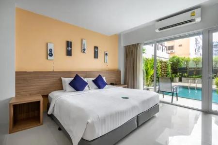 The Lantern Resorts Patong - 50