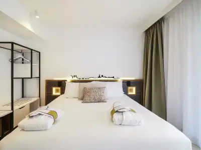 Mercure Avignon TGV et Spa - 57