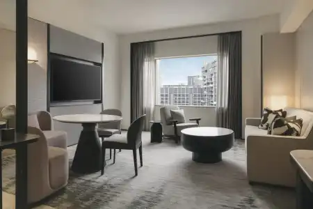 Hilton Singapore Orchard - 8