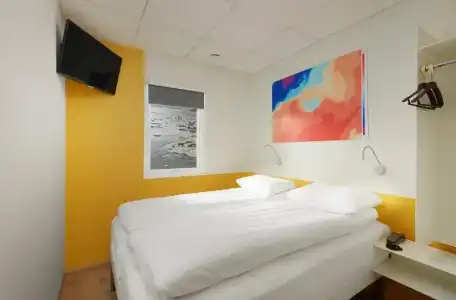 Cabin - 18