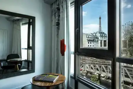 Le Parisis - Paris Tour Eiffel - 68