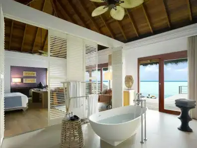 Dusit Thani Maldives - 9