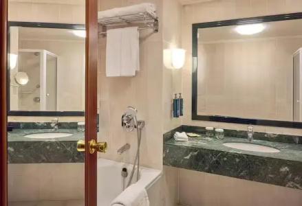 Hilton Antwerp Old Town - 54