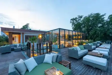 Baan Talay 51 - 18