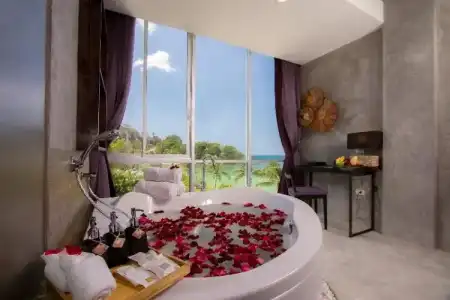 Patong Signature Boutique - 89