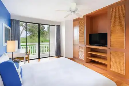 Homm Suites Laguna - 24